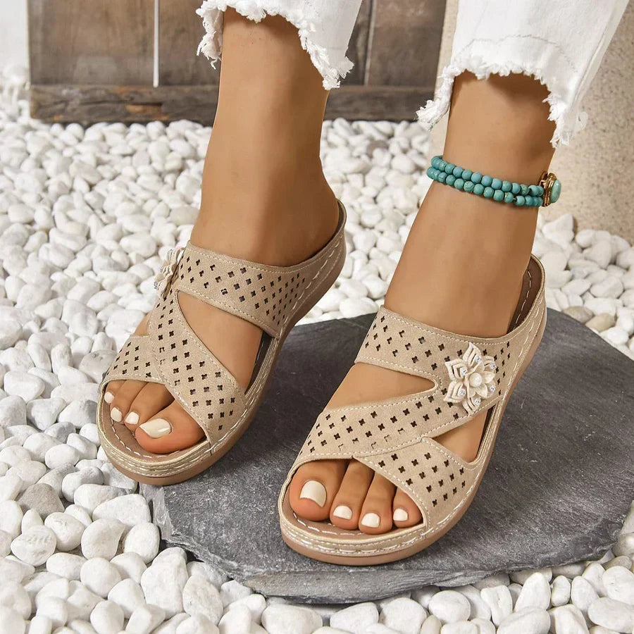 KRISTINA - ORTHOPÄDISCH BLUME LÄSSIG KEILABSATZ SANDALEN